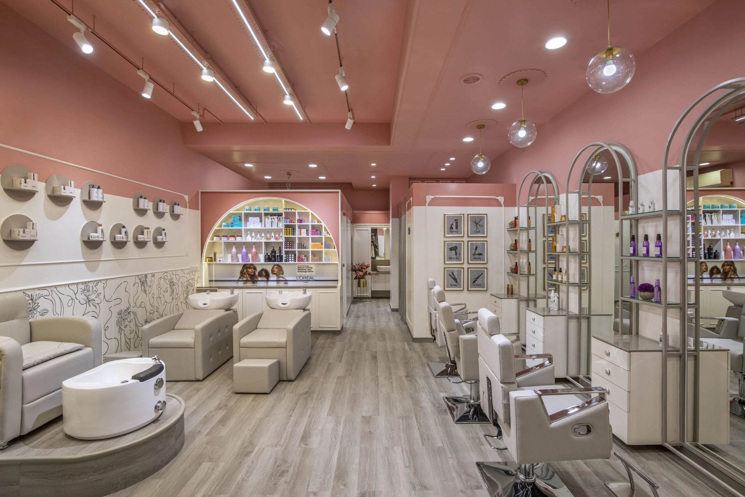 prettyy360º luxury salon in vadodara by p's design therapy